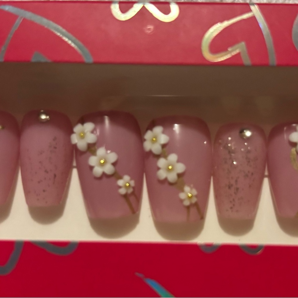 Floral Pink Press-On Nails